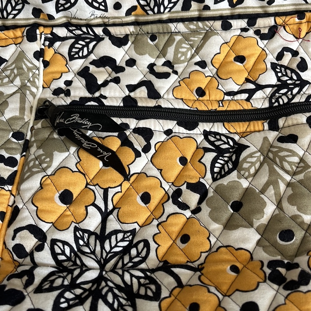 Vera Bradley Tote Bag In The Pattern Go Wild - image 2